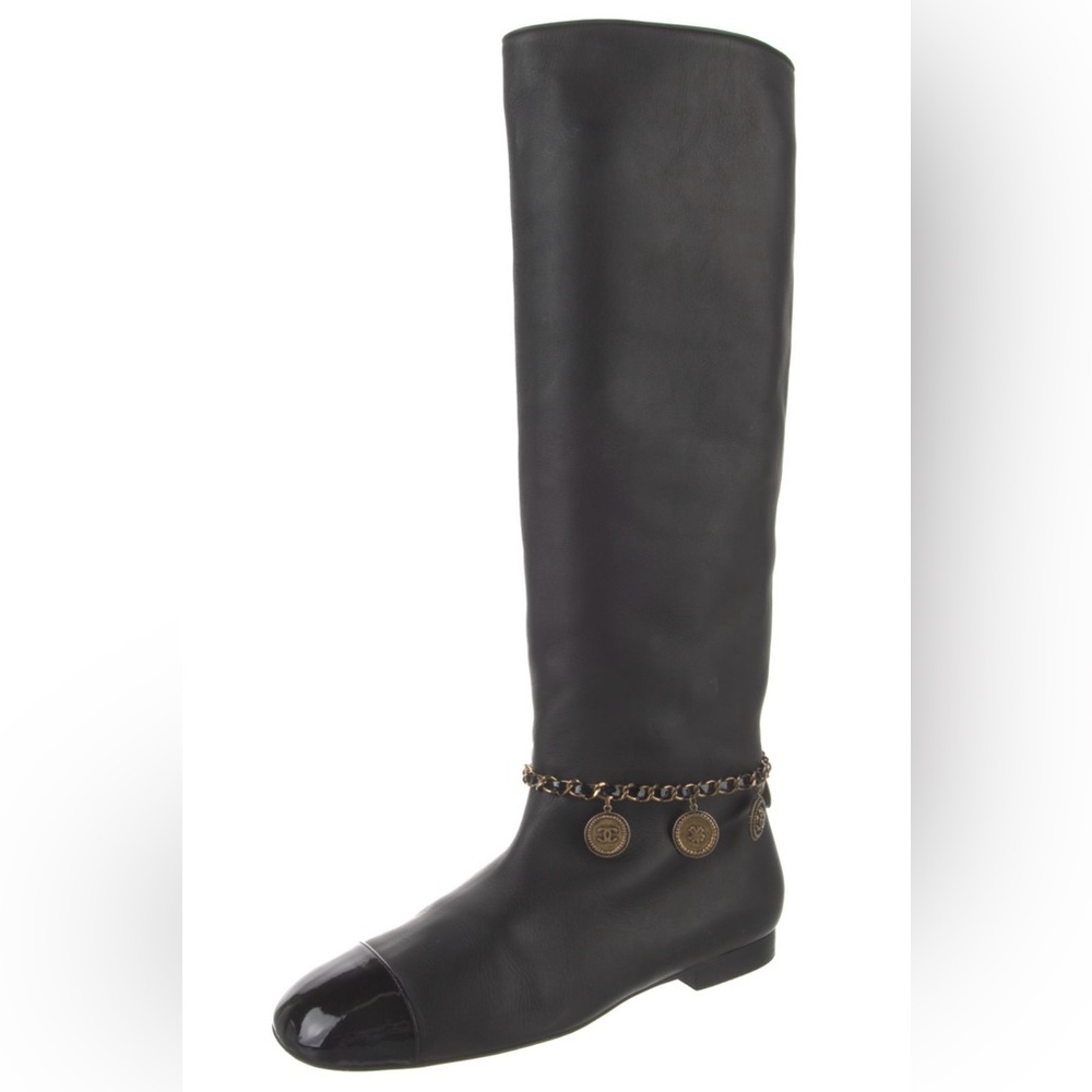 CHANEL Riding Boots 🌸 - Picture 2 of 10